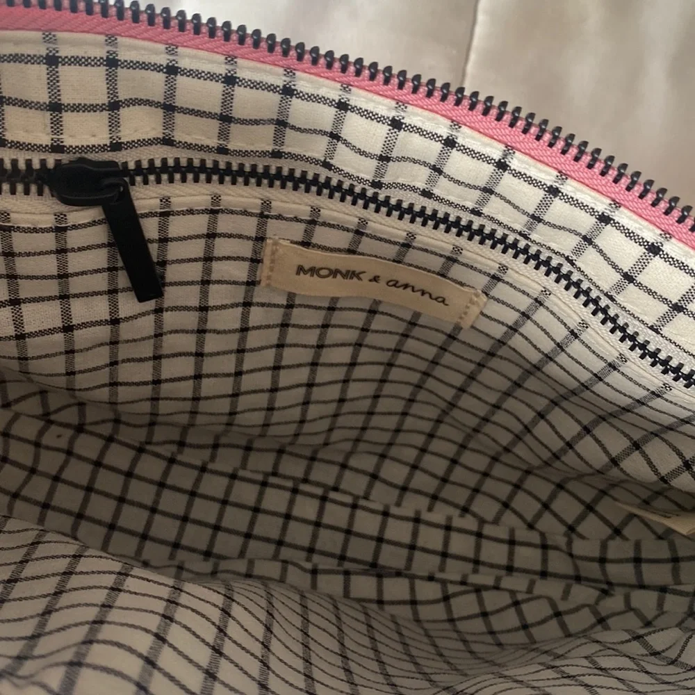 Pink Crossbody Bag - Picture 10 of 12